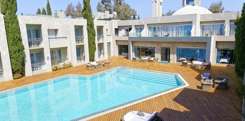 obiekt, teren hotelu, basen