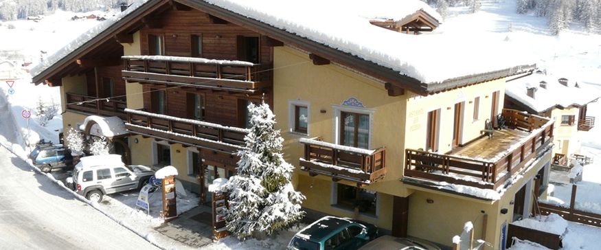 obiekt, budynek główny, teren hotelu