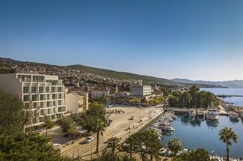 Aminess Younique Narrivi