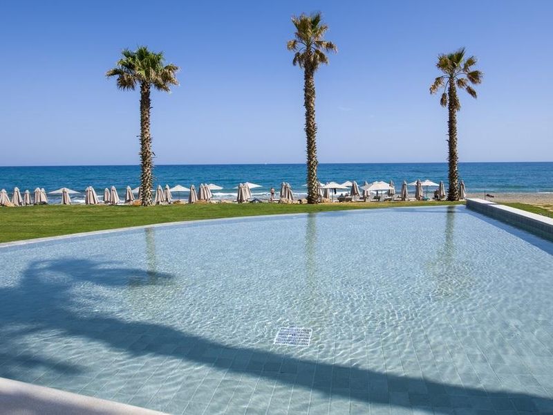 Amira Luxury Resort