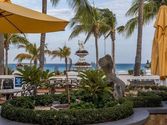 Amsterdam Manor Beach Resort 4*