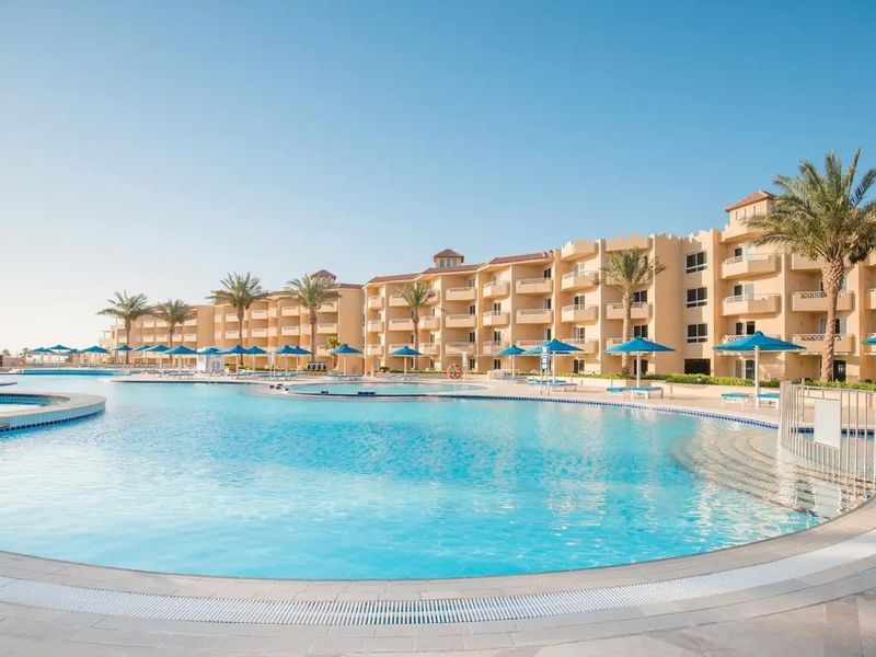 Amwaj Beach Club Resort (ex. Pickalbatros Beach Club)