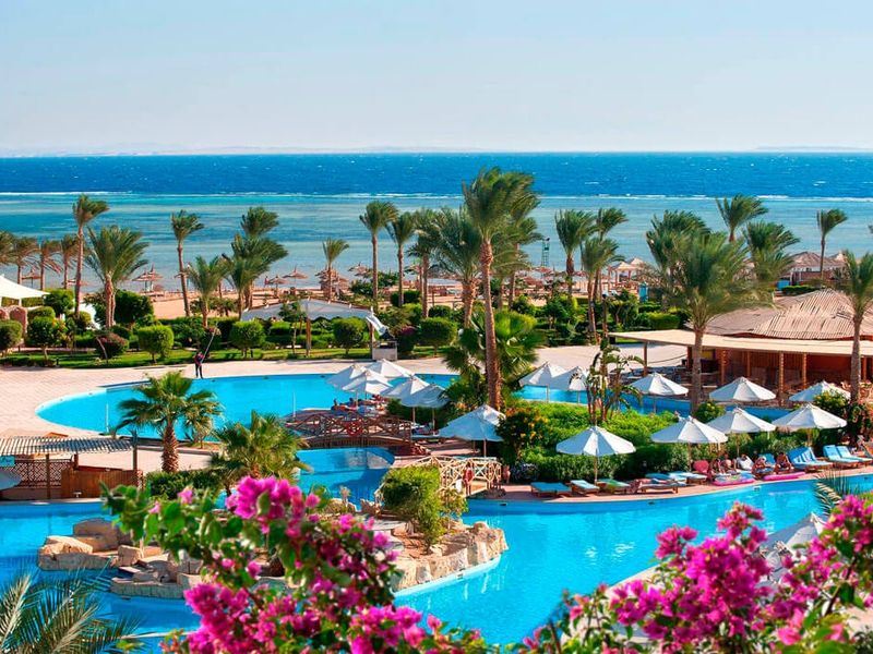 Amwaj Oyoun Resort & Casino (ex AA Amwaj Resort)