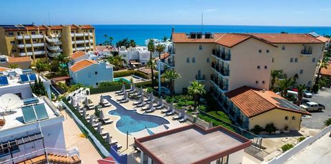 obiekt, teren hotelu, basen