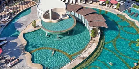 basen, pool bar