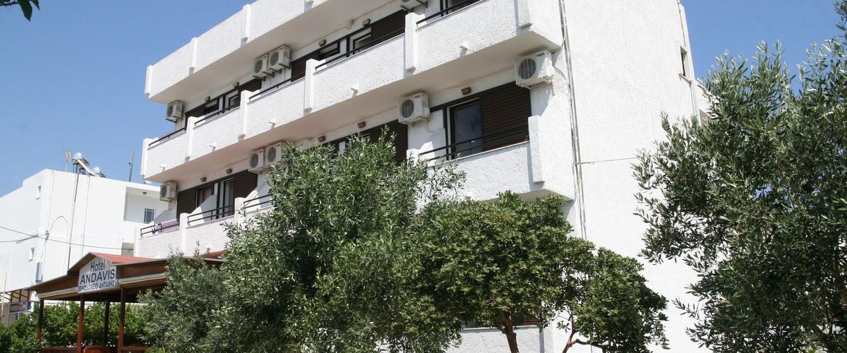 teren hotelu, budynek główny, obiekt