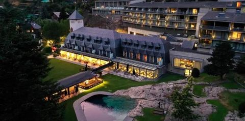 teren hotelu, basen, obiekt