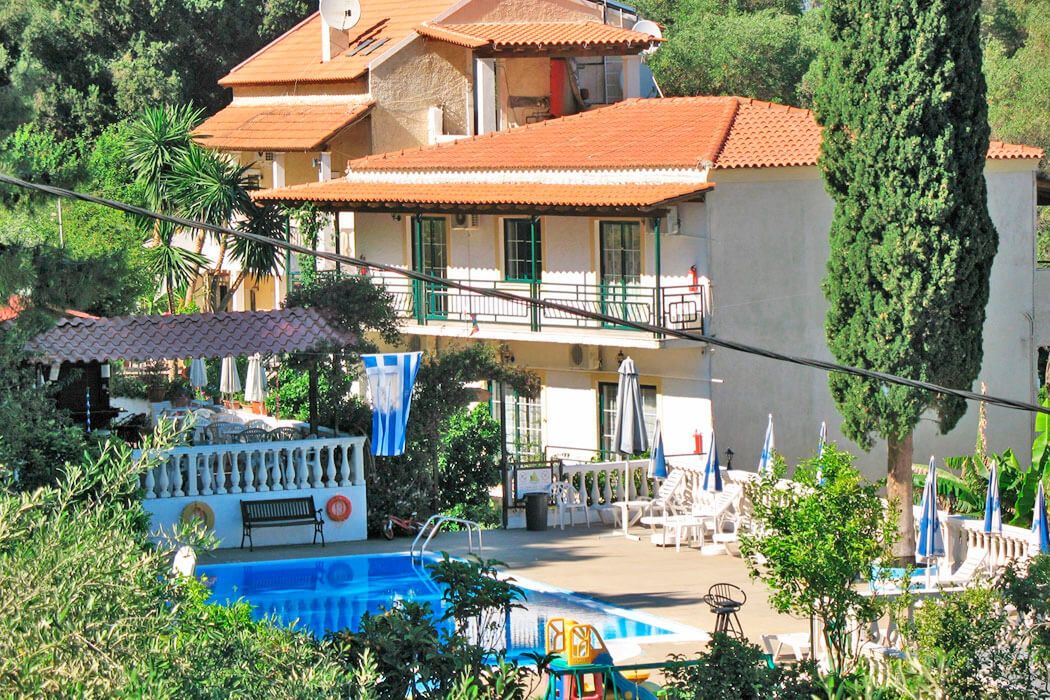 basen, budynek główny