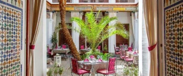 obiekt, teren hotelu