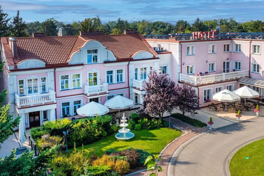 teren hotelu, obiekt