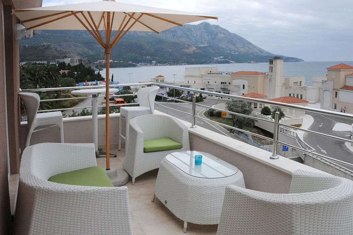 góry, balkon / taras