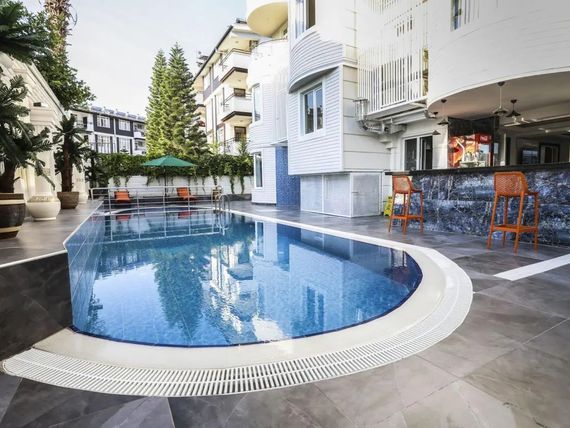 teren hotelu, pool bar, basen