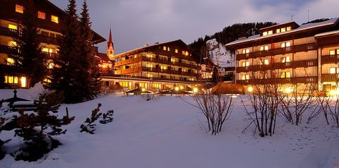 teren hotelu, budynek główny, obiekt