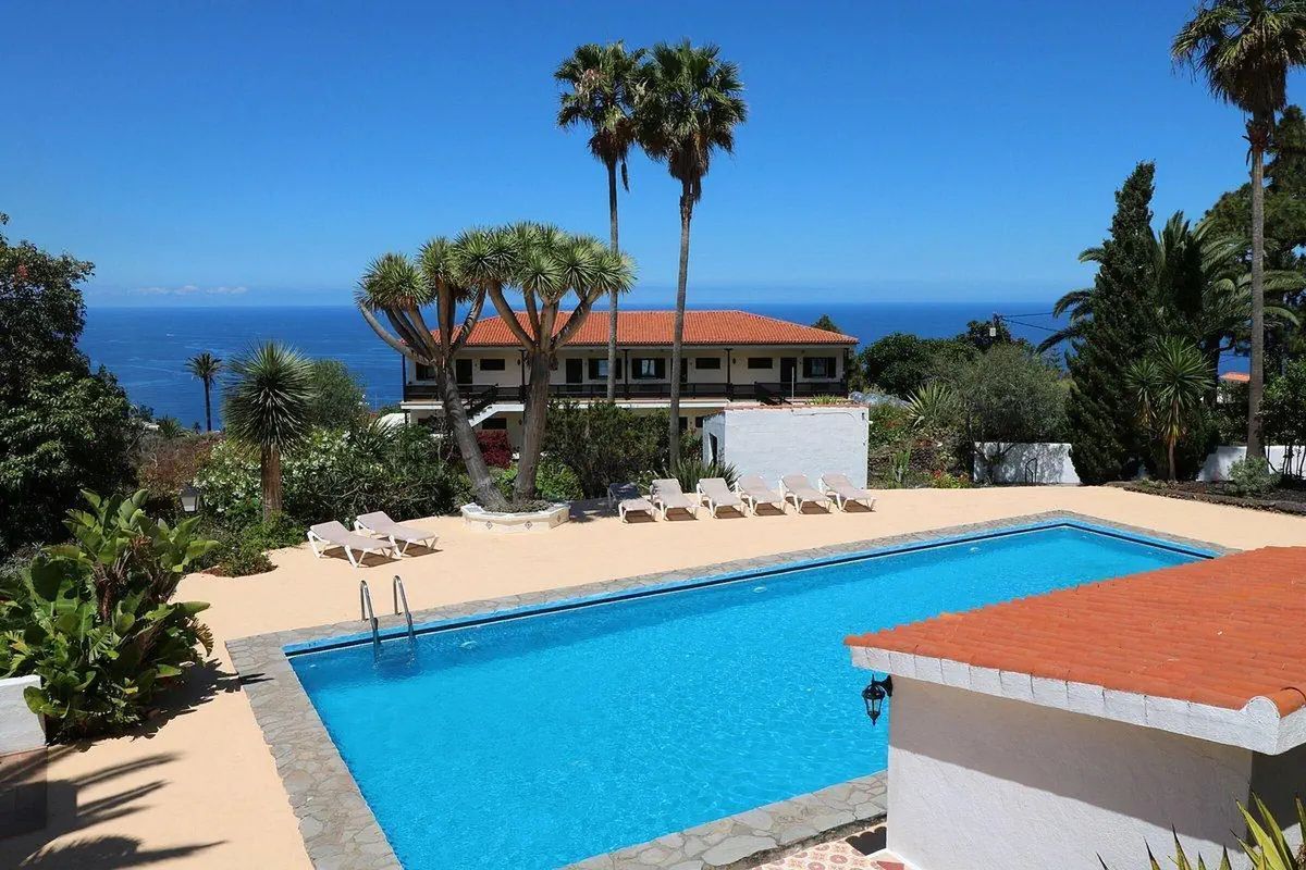 teren hotelu, obiekt, basen