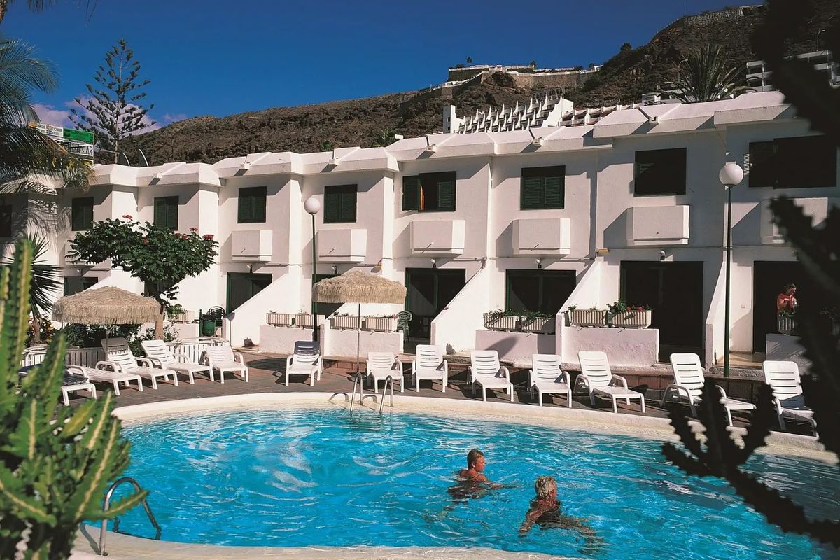 góry, teren hotelu, basen