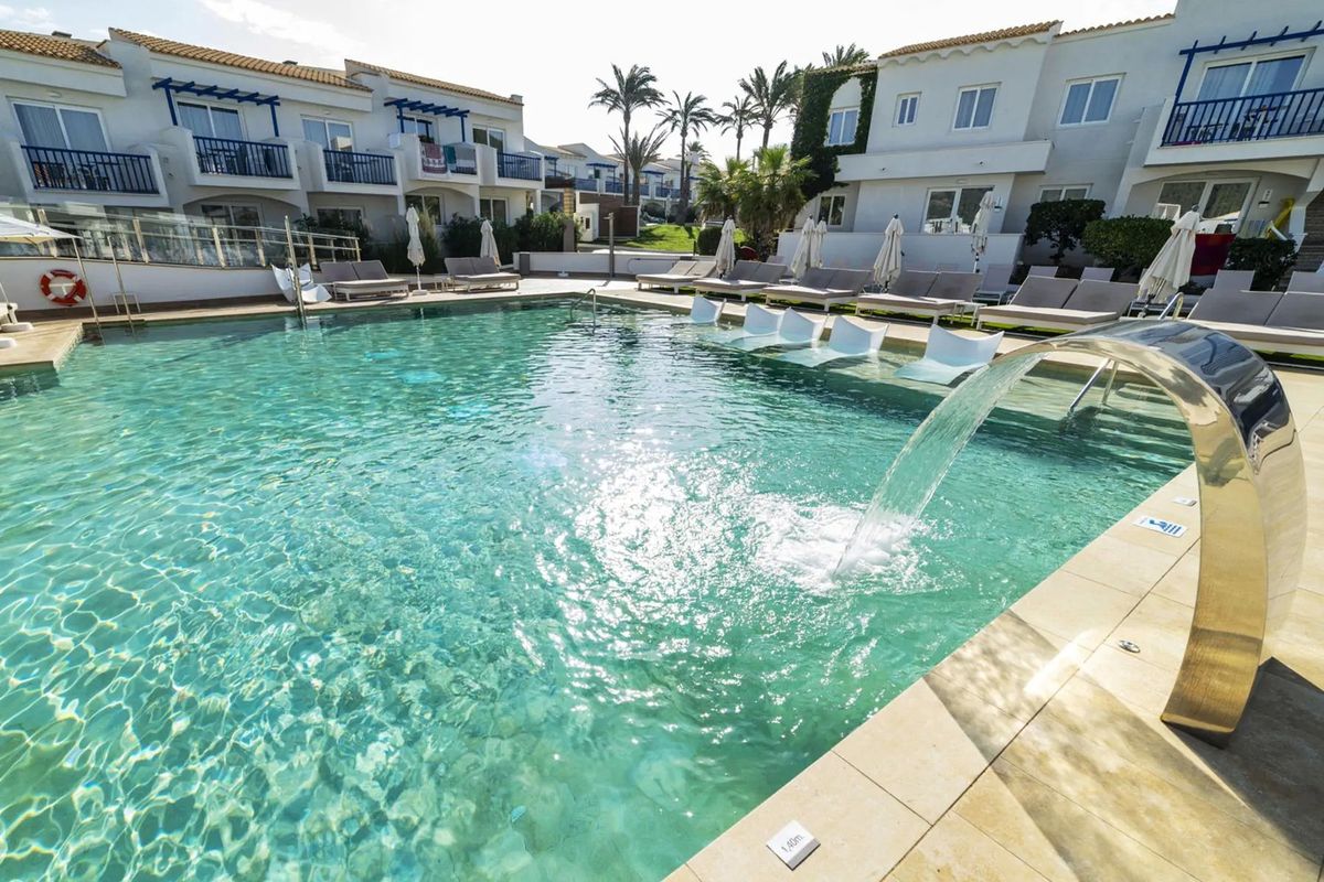 budynek główny, basen