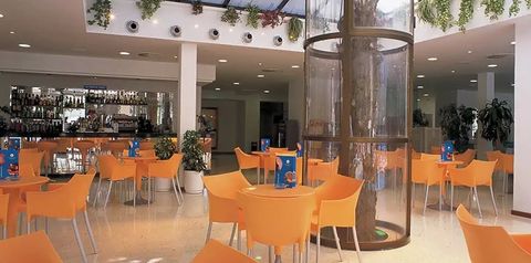 restauracja, teren hotelu