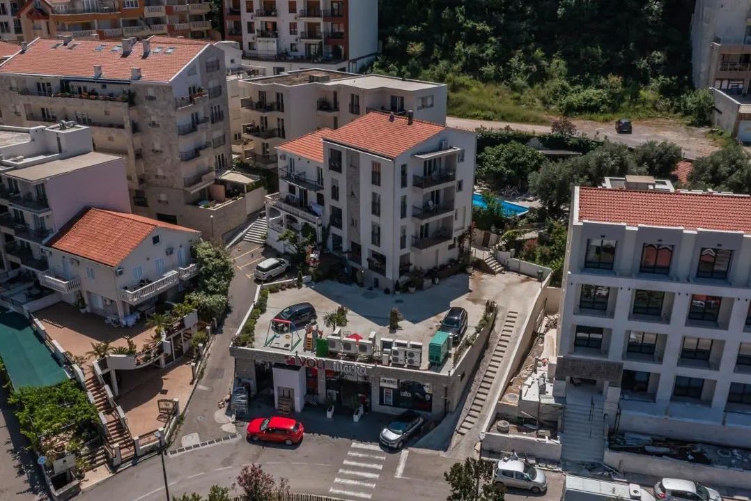 obiekt, teren hotelu