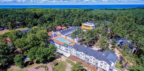 obiekt, teren hotelu, basen