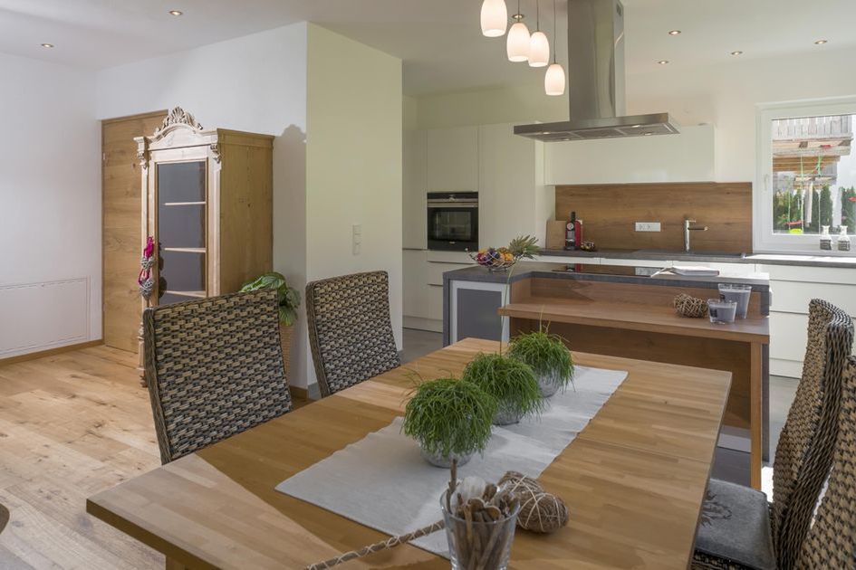 pokój, kuchnia / aneks kuchenny