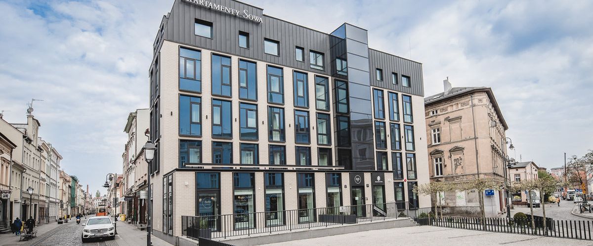 budynek główny, teren hotelu