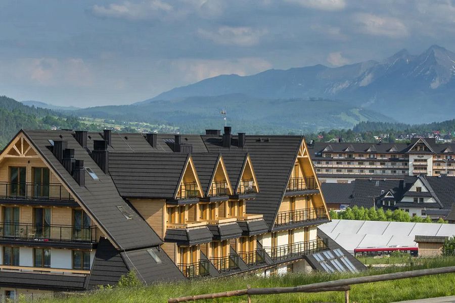 budynek główny, teren hotelu