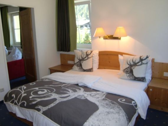 Aparthotel Jagdhof 4*
