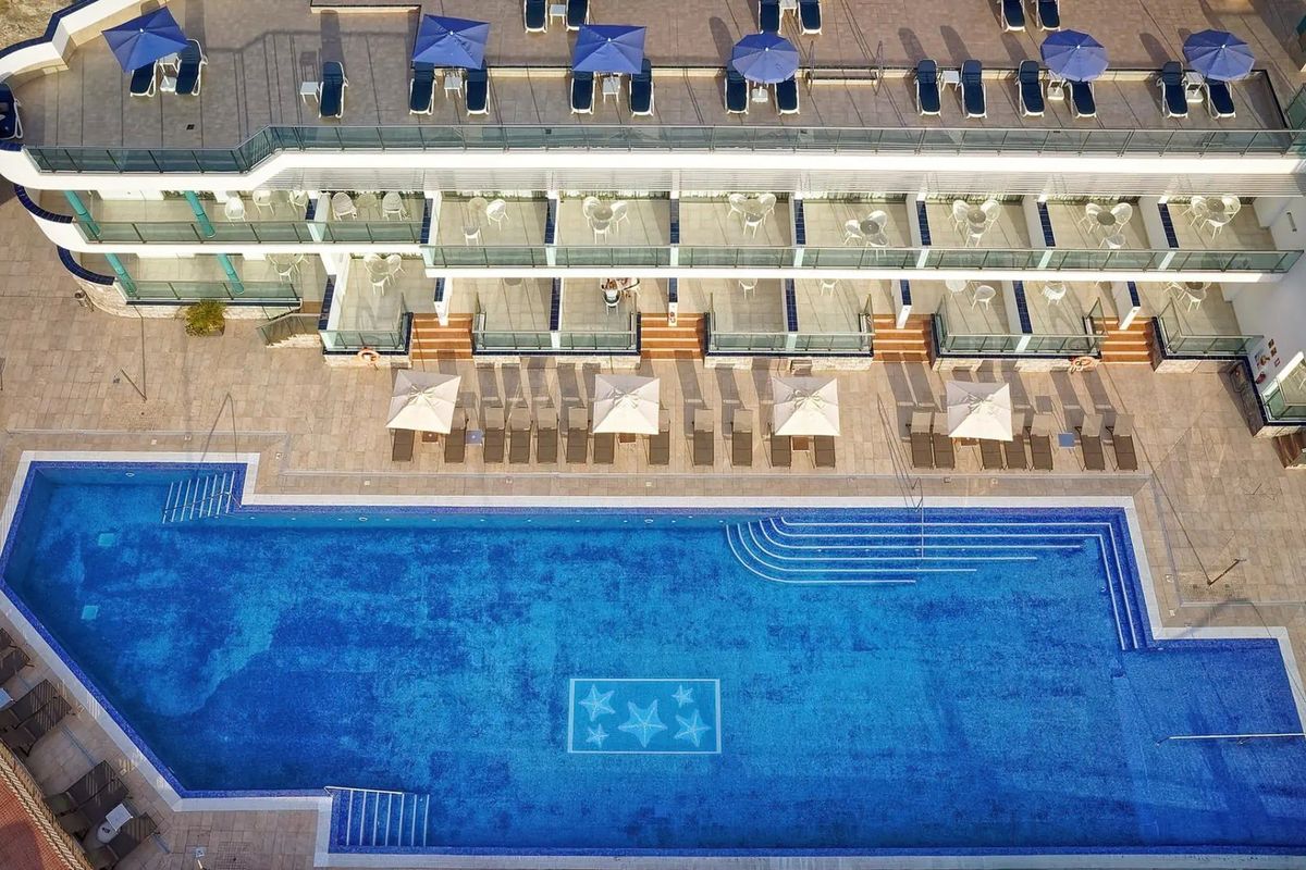 obiekt, budynek główny, basen