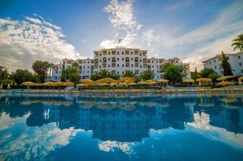 Aparthotel Vila Petra