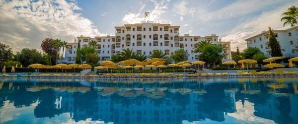 budynek główny, basen