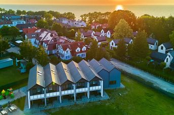 Aparthouse Cliff by Orka