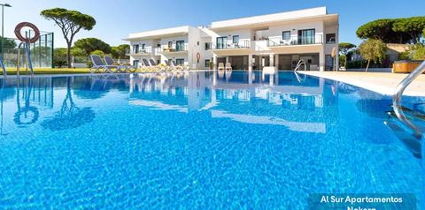 obiekt, teren hotelu, basen