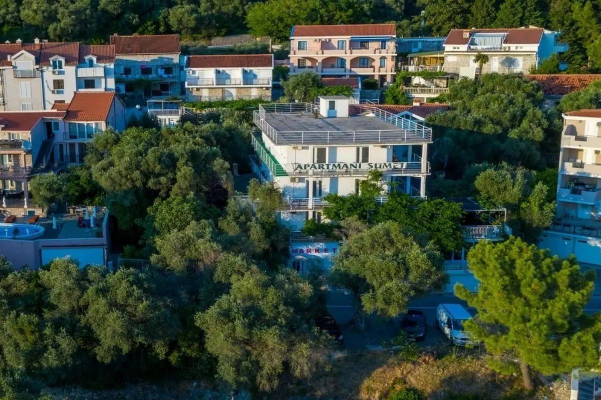 teren hotelu, obiekt