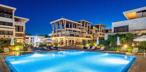 obiekt, teren hotelu, basen