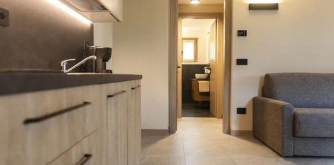 kuchnia / aneks kuchenny, łazienka, pokój