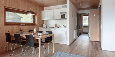 pokój, kuchnia / aneks kuchenny