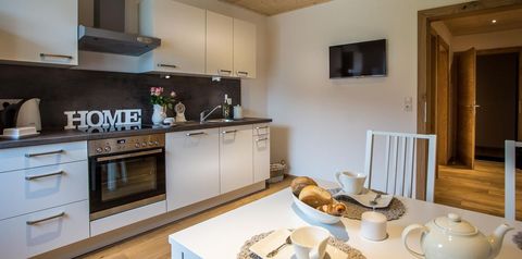 pokój, kuchnia / aneks kuchenny