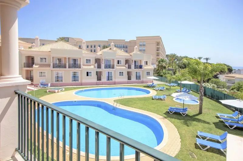 obiekt, balkon / taras, basen