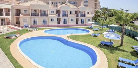 obiekt, teren hotelu, basen