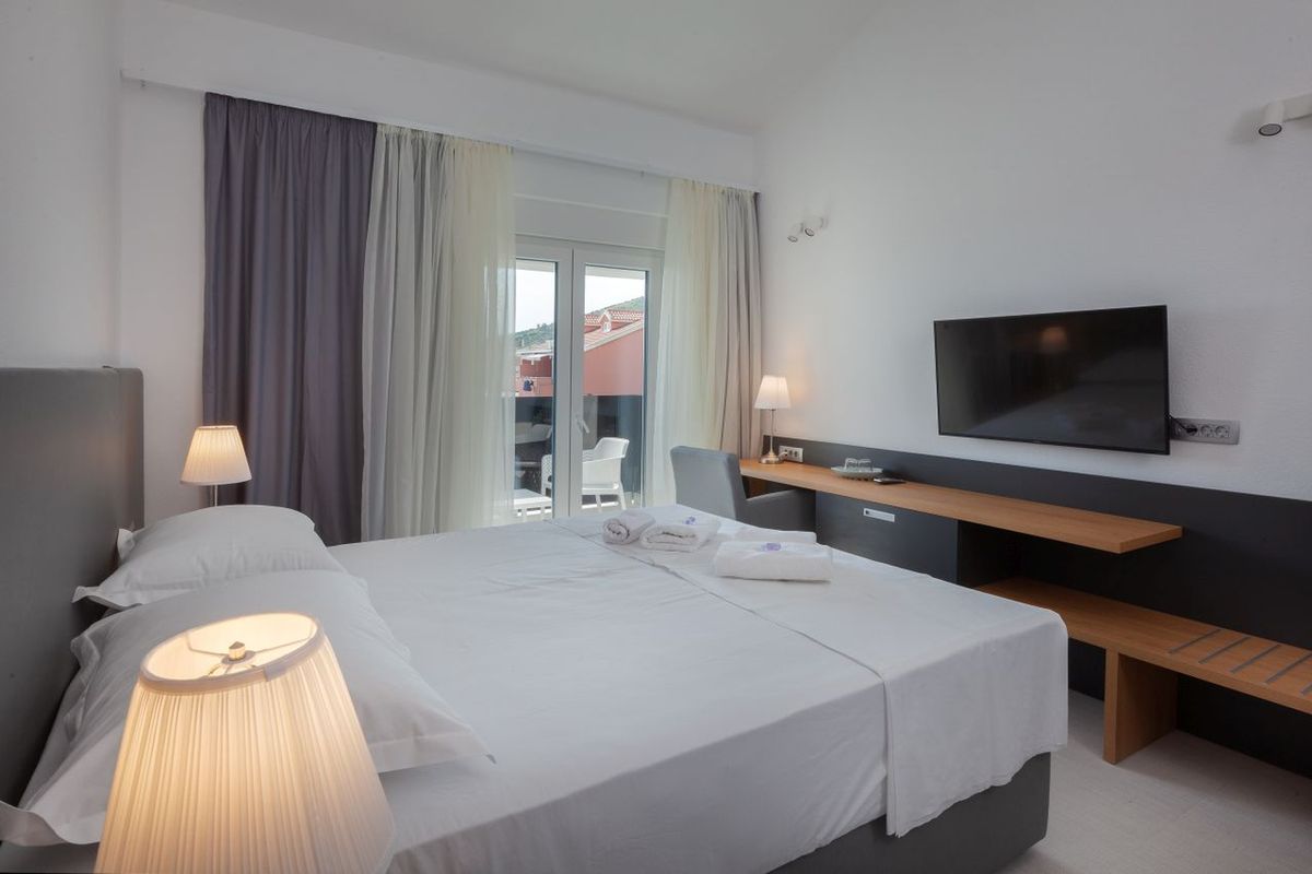 pokój, apartament, balkon / taras