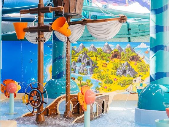 basen, aquapark, zjeżdżalnia