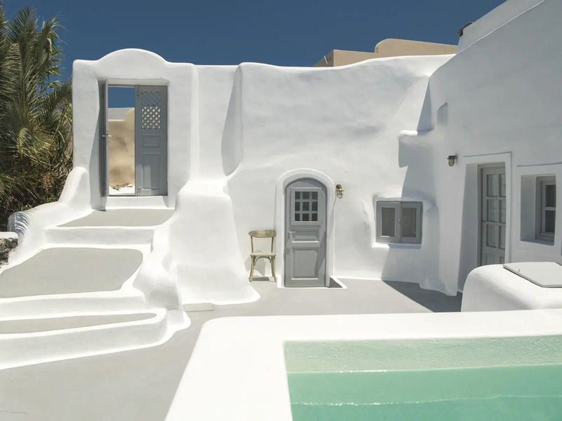 Aqua Serenity Luxury Suites
