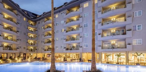 basen, teren hotelu, obiekt