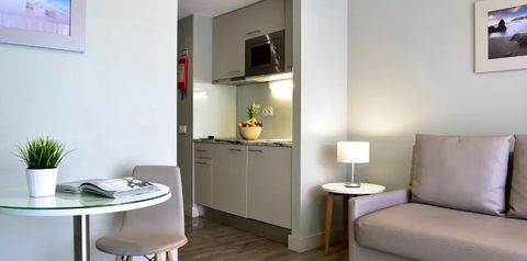 pokój, kuchnia / aneks kuchenny