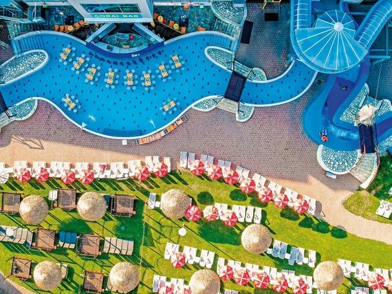 obiekt, teren hotelu