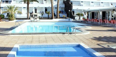 basen, teren hotelu