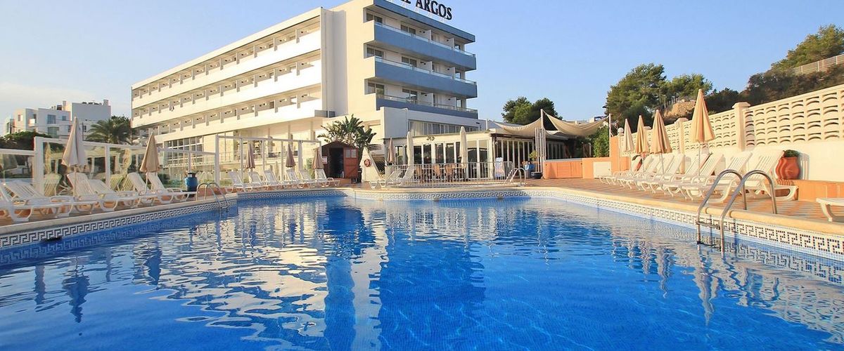 obiekt, teren hotelu, basen