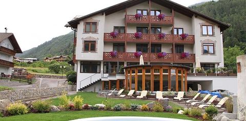 budynek główny, teren hotelu, basen