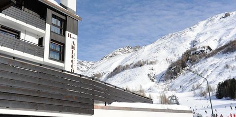 obiekt, budynek główny