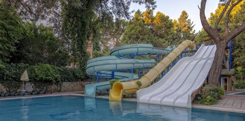 basen, zjeżdżalnia